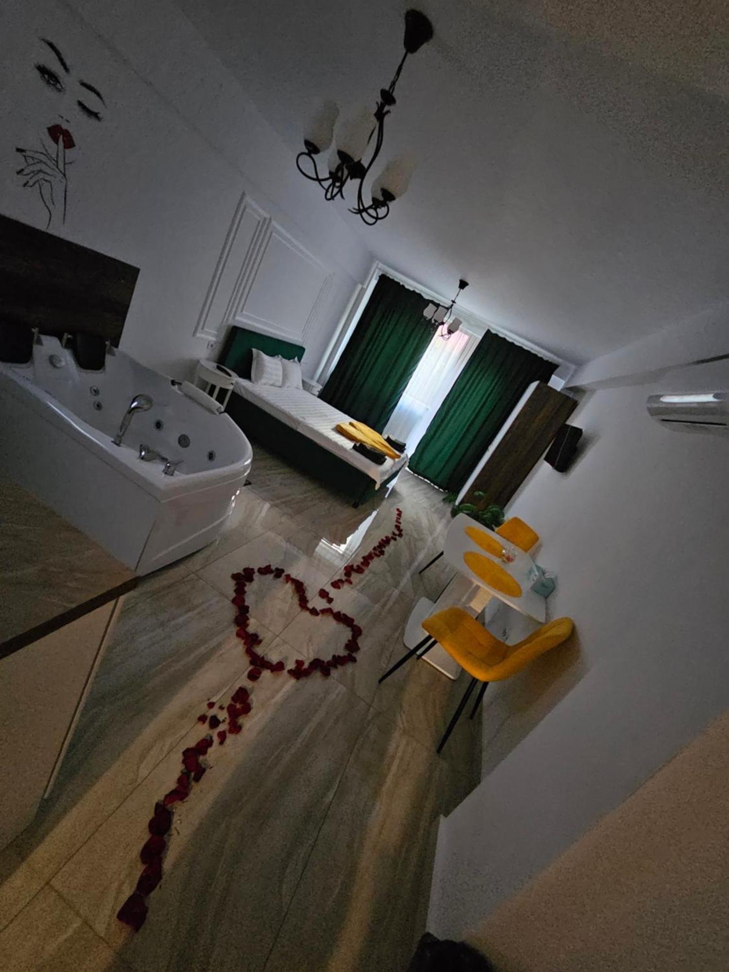 Didi Apartament クラヨーヴァ エクステリア 写真